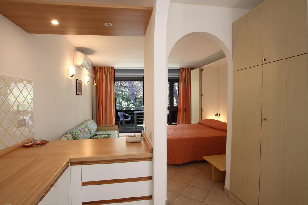Residence Casa Di Caccia マリーナ・ディ・ビッボーナ 部屋 写真